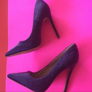 Shoe Republic  LA purple furry pumps